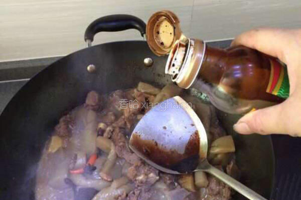 蘑芋烧鸭肉的做法图解14