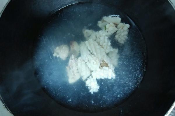 鱿鱼炒白粿的做法图解5