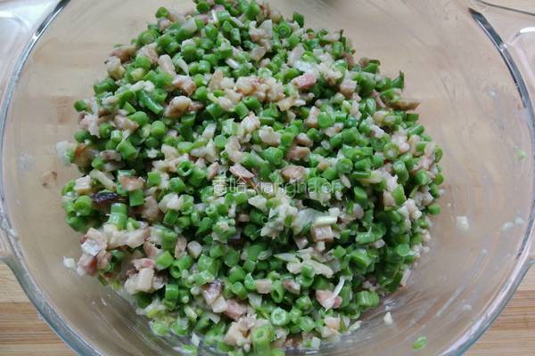 腊肉长豆包的做法图解6