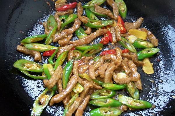 青红椒牛柳的做法图解7