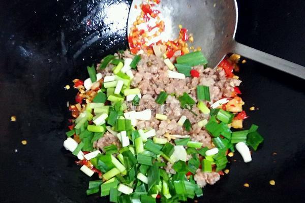 肉沫剁椒的做法图解7