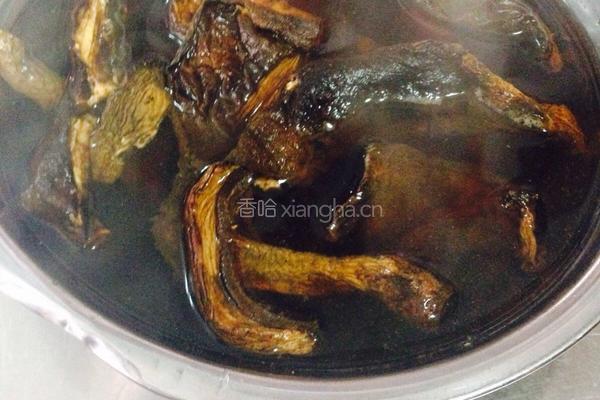 法式煎羊排配白兰地烩彩椒牛肝菌汁的做法图解1