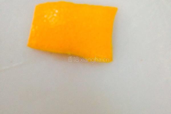 法式煎羊排配白兰地烩彩椒牛肝菌汁的做法图解3