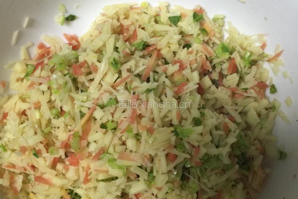 土豆萝卜饼的做法图解1