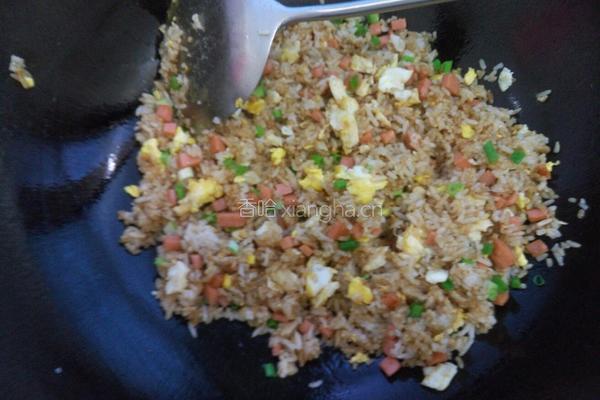 火腿鸡蛋炒饭的做法图解5
