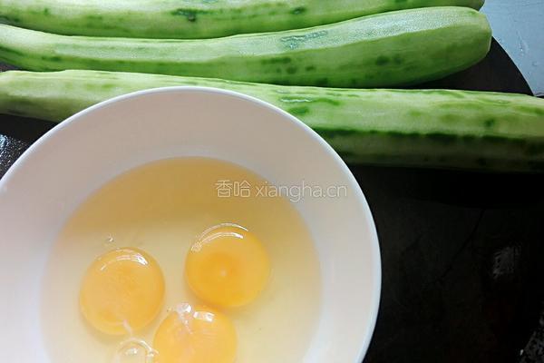 丝瓜炒蛋的做法图解1