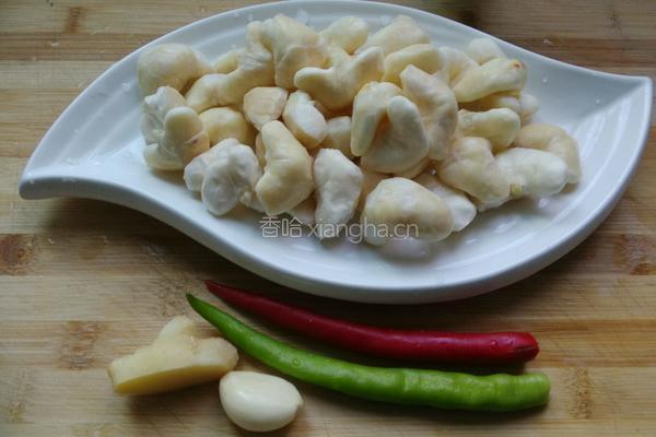 清炒红菱的做法图解2