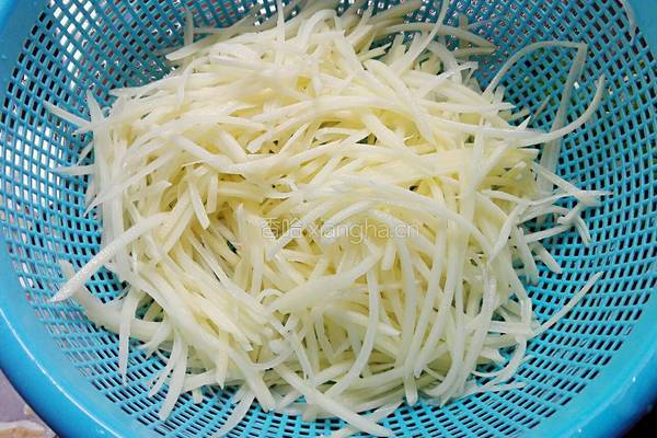 土豆煎饼的做法图解3