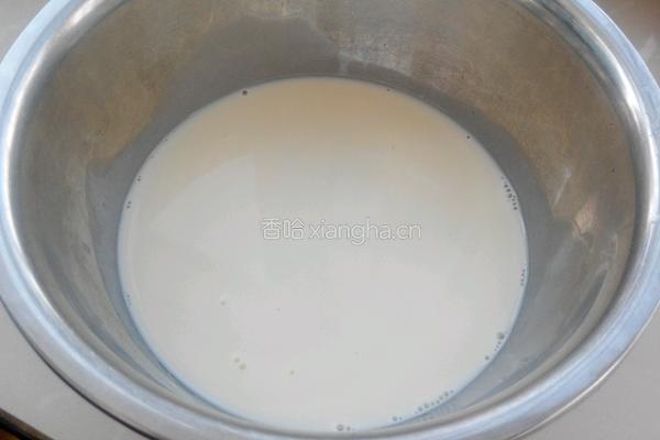 黄桃果肉夹心蛋挞的做法图解3