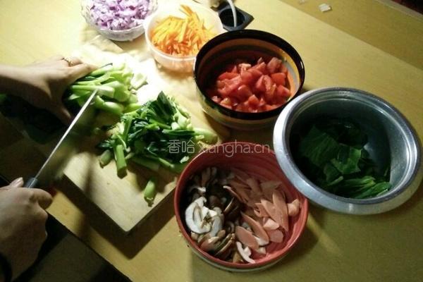 炒乌冬面的做法图解2
