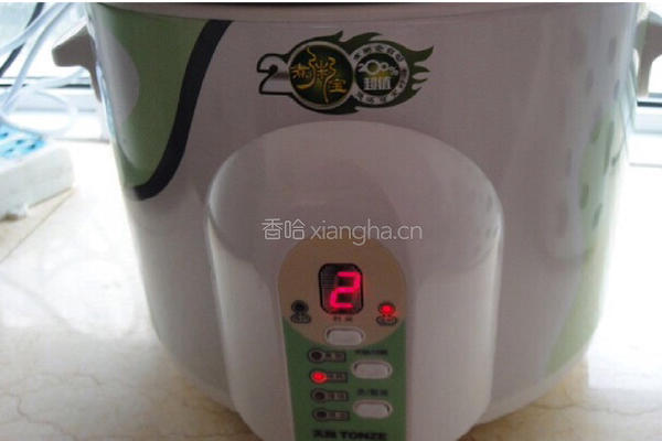 腊骨萝卜汤的做法图解7