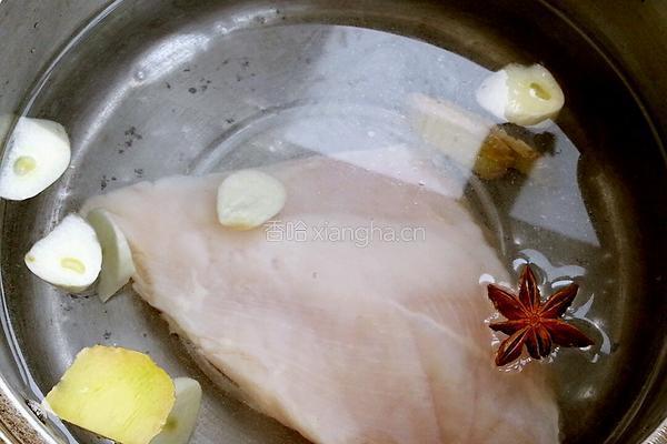 鸡丝腐竹拌黄瓜的做法图解1