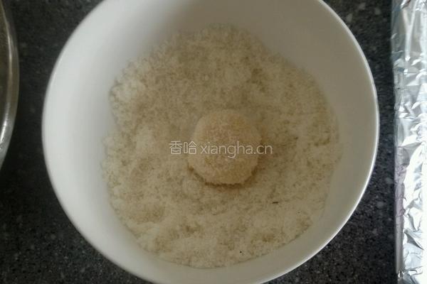 蛋白椰丝球的做法图解6