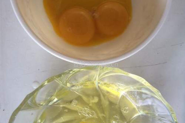 酸奶蛋糕的做法图解2