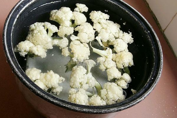 花菜肉片的做法图解2