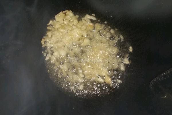 豆芽炒河粉的做法图解3