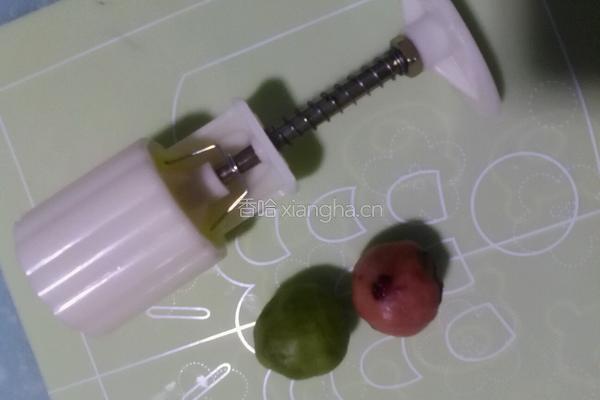 月饼的简单做法的做法图解1