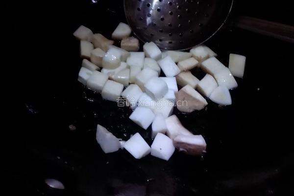 牛油果菌菇炒鸡胸肉的做法图解8