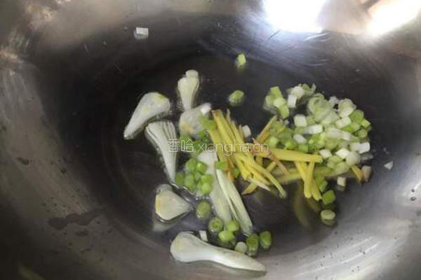 红烧乌骨鸡的做法图解3
