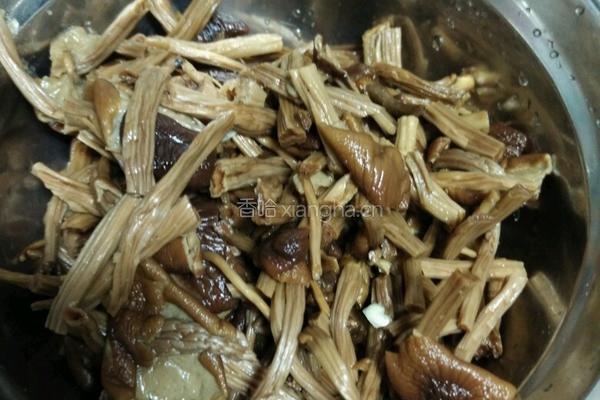 菇菌酱的做法图解2
