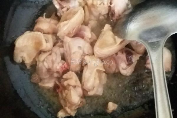 土豆烧鸡腿的做法图解3