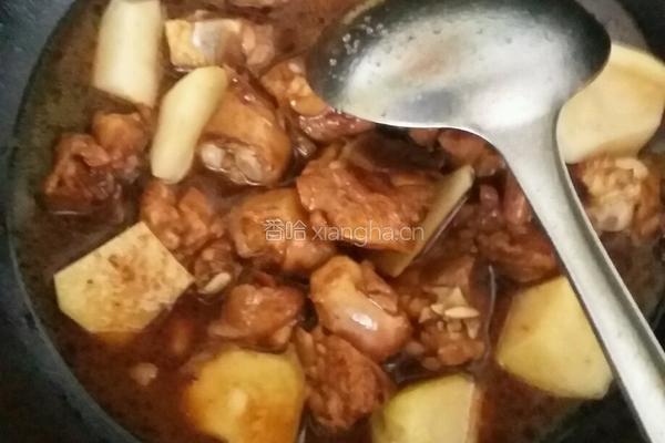 土豆烧鸡腿的做法图解6