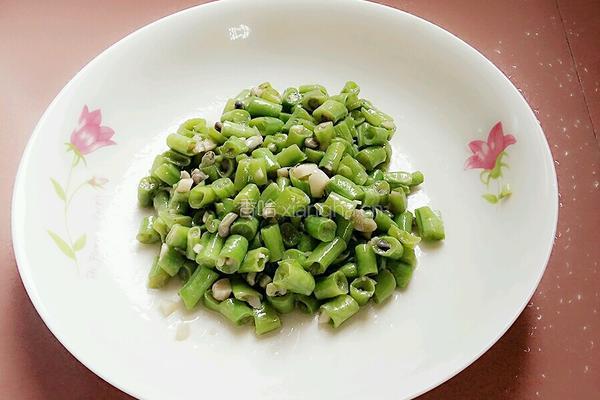 蒜蓉豇豆丁的做法图解7