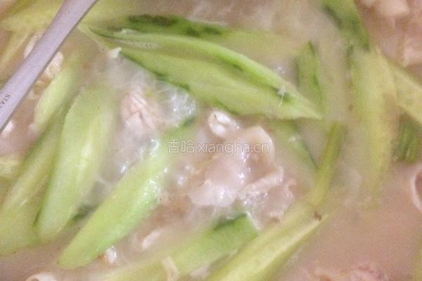 青瓜鱼鳔汤的做法图解7