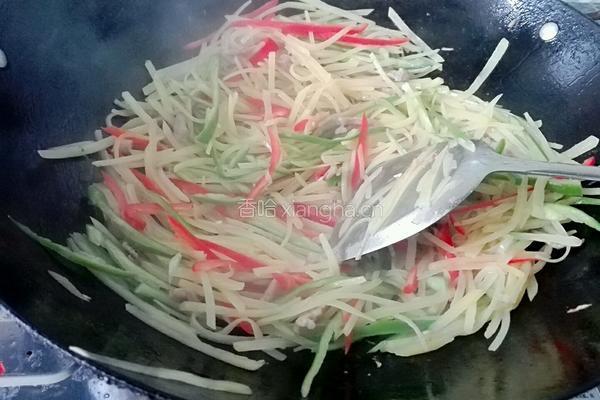 辣椒炒土豆丝的做法图解5