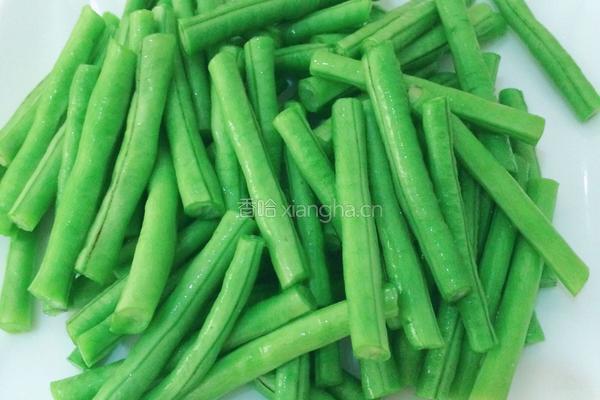 肉末豆角的做法图解1