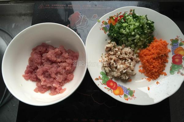 香菇油菜瘦肉粥的做法图解2