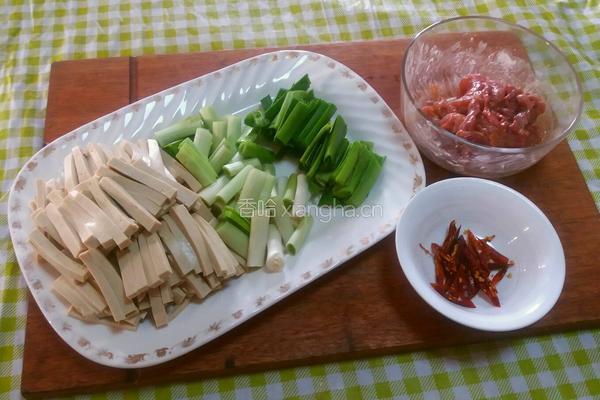 私房菜：素鸡炒肉丝的做法图解3