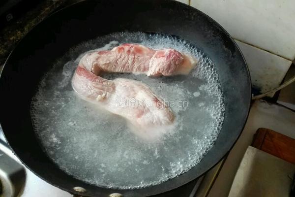 东坡肉的做法图解1