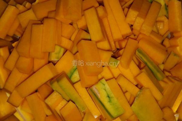 南瓜纸杯戚风蛋糕的做法图解1