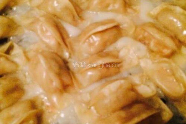 电饼当香菇鲜肉个锅贴的做法图解6