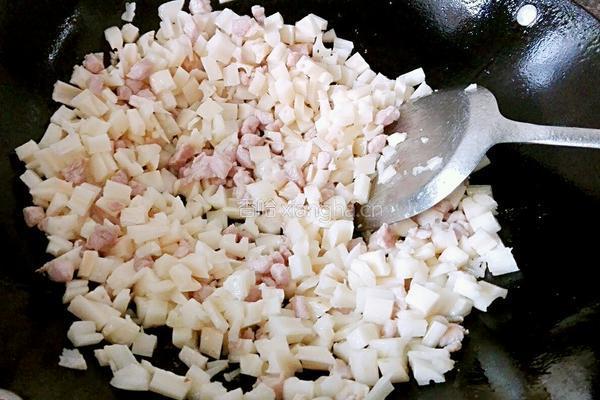 藕丁炒肉的做法图解5