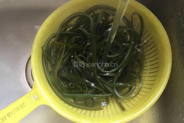 凉拌海带丝的做法图解3