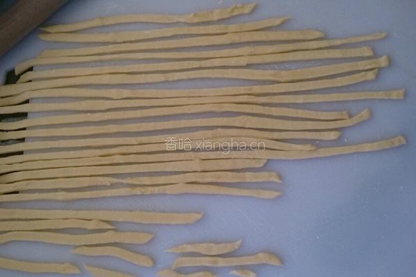 竹荪云吞意大利面(薯米鱼肉云吞)的做法图解3