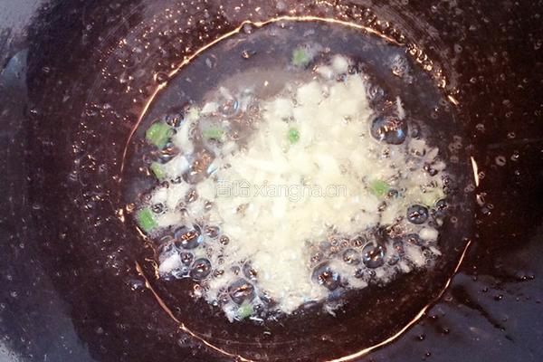 蒜蓉虾仁炒丝瓜的做法图解4