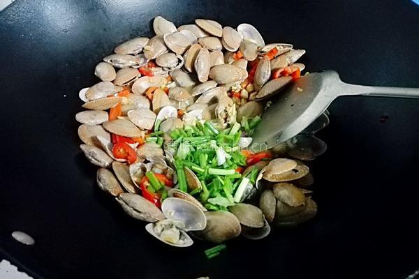 炒花甲的做法图解8