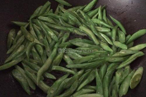干煸孜然四季豆的做法图解4