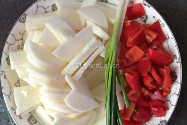 凉薯炒肉片的做法图解2