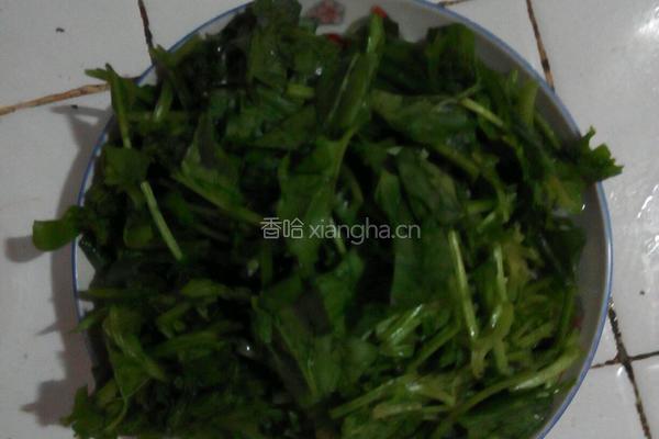 菠菜炒鸡蛋的做法图解1