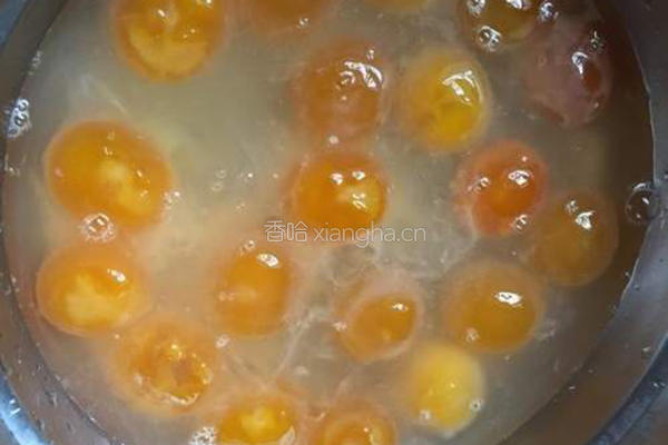 豆沙蛋黄广式月饼的做法图解4
