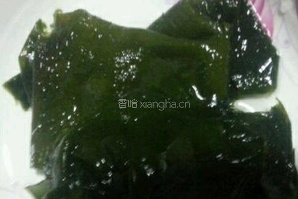 海带排骨汤的做法图解2