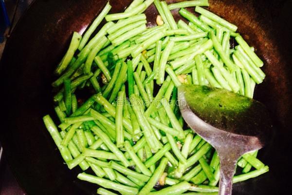 简炒缸豆的做法图解3