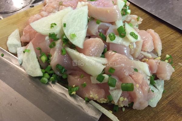 孜然鸡肉丸的做法图解1