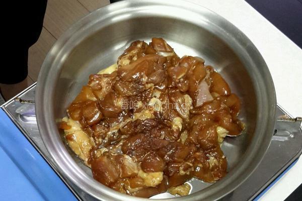 香煎鸡腿的做法图解2
