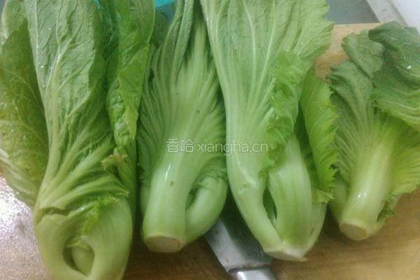 拍蒜猪油渣炒芥菜胆的做法图解1