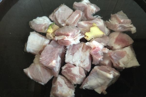 糖醋排骨的做法图解2